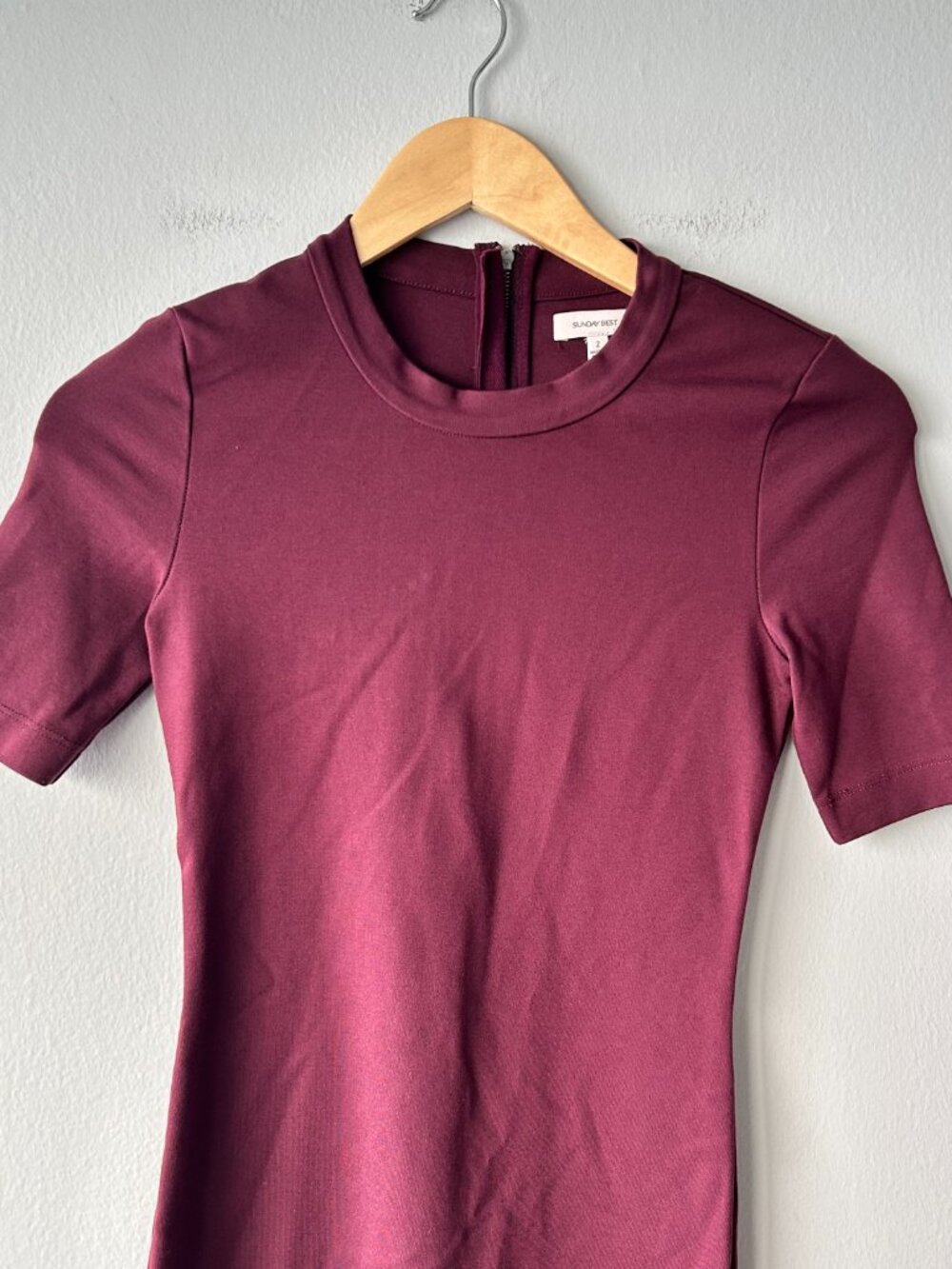 Sunday Best Aritzia Burgundy Mock Neck Bodycon Mini Dress Size 2 - Picture 2 of 8